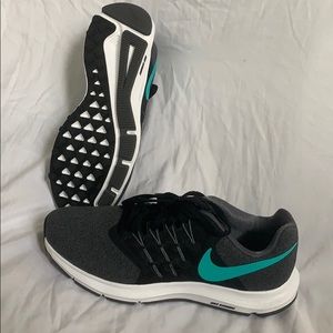 Nike Run Swift size 8 sneakers